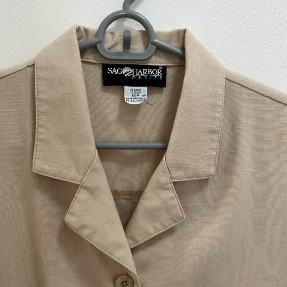 Tan short sleeve button down with pockets - Picture 2 of 6